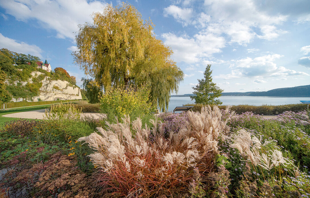 Der Hauptpreis geht an Relais Landschaftsarchitekten und ihre Planung „Neue Ufer Überlingen“.