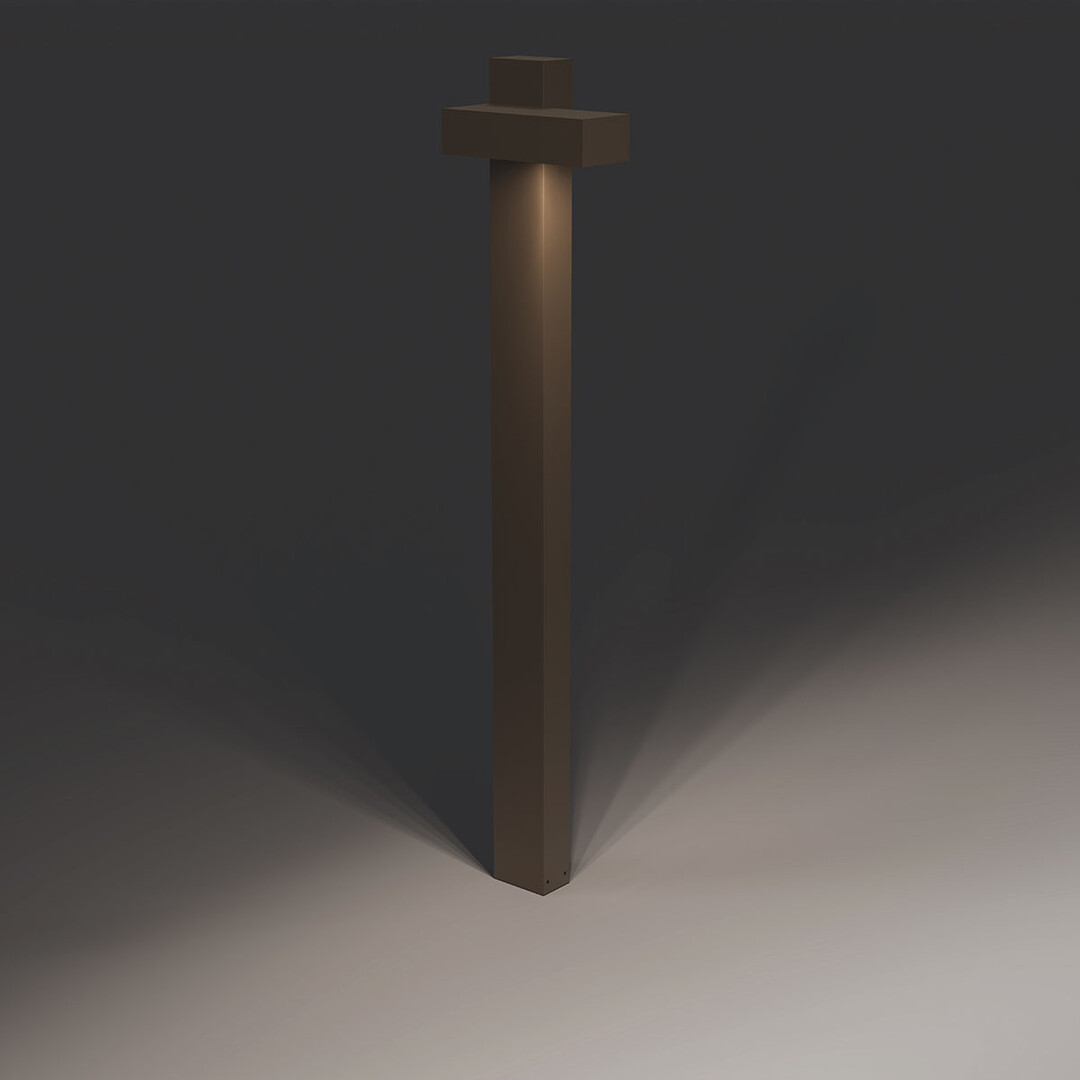 In Flemish Bronze wirkt die Pollerleuchte Polesano Bollard besonders edel. Die innovative Leuchte ist umweltschonend und wurde mit dem reddot 2025 winner, best of the best, ausgezeichnet.