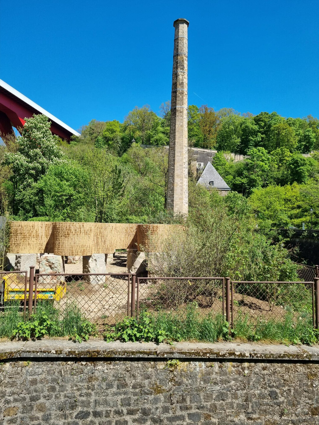 Noch im Bau - das solum von Atelier Faber im Alzette-Tal