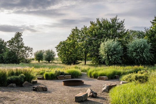 Nominiert, aber ohne Auszeichnung: Privatgarten am Niederrhein, geplant von WKM Landschaftsarchitekten