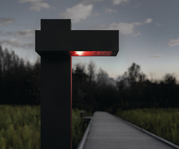 Die energieeffizente Pollerleuchte Polesano Bollard schtzt Flora und Fauna und ist mit einem leistungsstarken, optischen System ausgestattet.