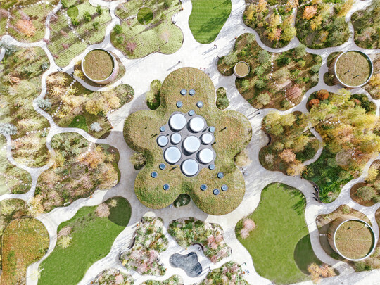 Der 1. Preis für "Konzept und Entwurf eines zeitgenössischen Parks" ging an den Opera Park Kopenhagen (Entwurf Cobe)