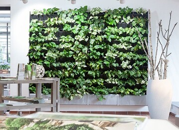 Die innovativen, grnen Pflanzwnde Living Walls by Degardo wurden im Rahmen des etablierten Awards Grten des Jahres zur besten Lsung des Jahres 2020 gekrt. 