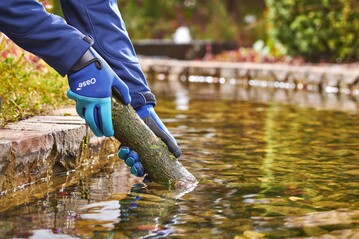 Die neuen Arbeitshandschuhe PondGloves von Oase